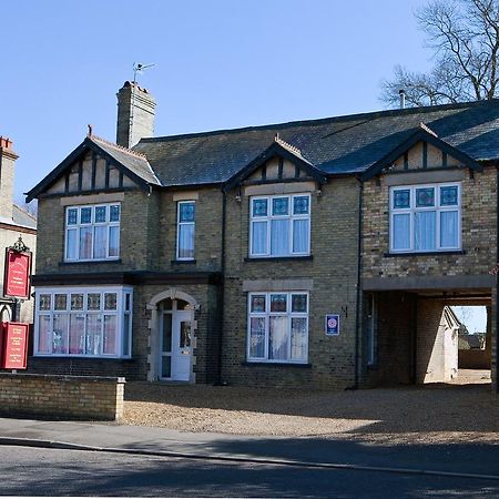 The Causeway Hotel March Exterior photo